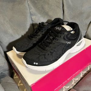 RYKA Rae 3 “Athletic Black / Leopard” (NEVER WORN)